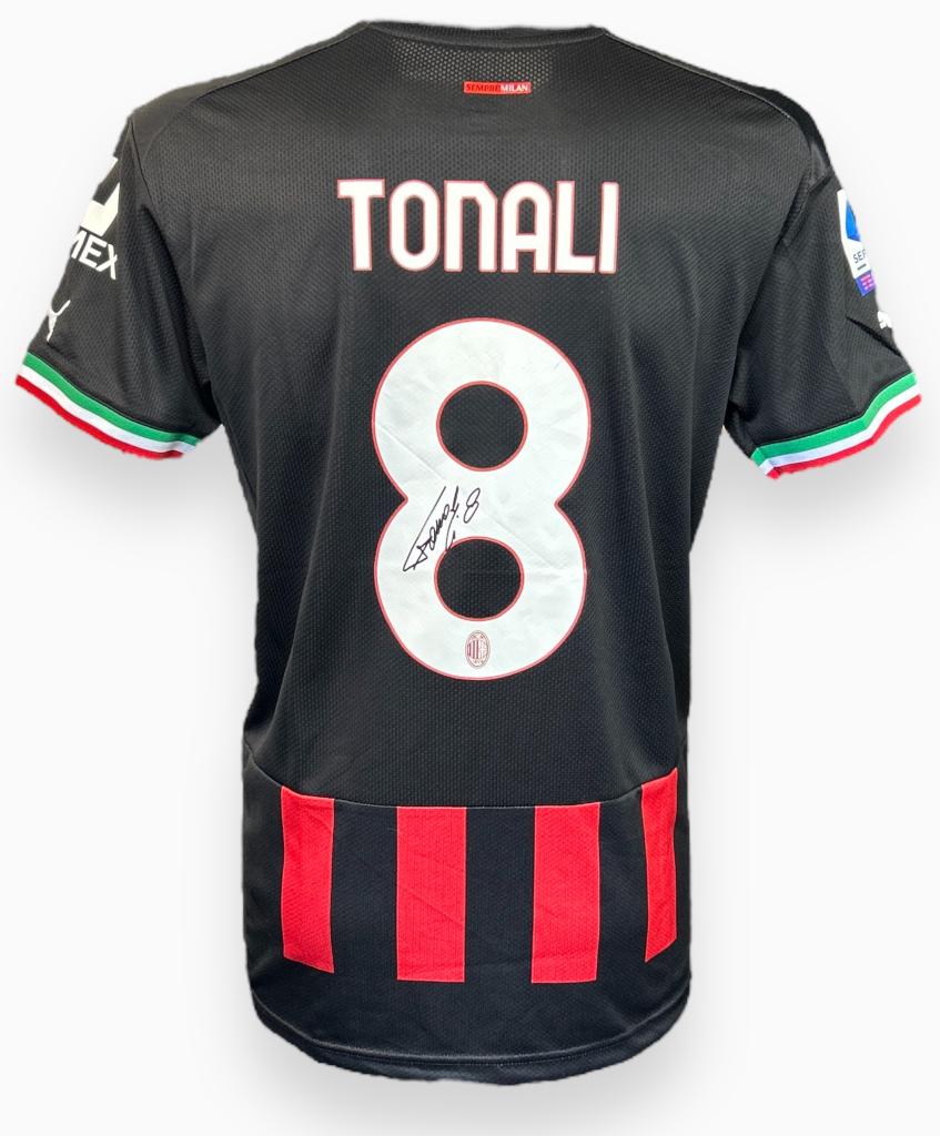 Autografo di Sandro Tonali Maglia A.C. Milan 2022-2023 Scudetto